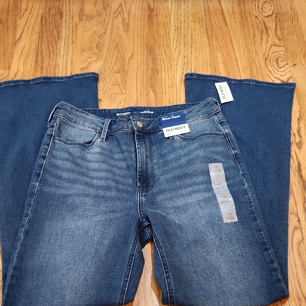 Old Navy Women's Blue Wow Flare High Rise Jeans